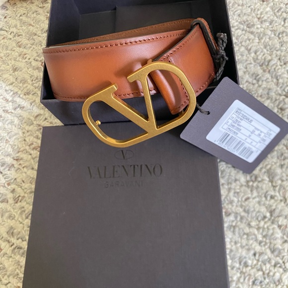 Valentino Garavani Accessories - NWT Valentino Belt